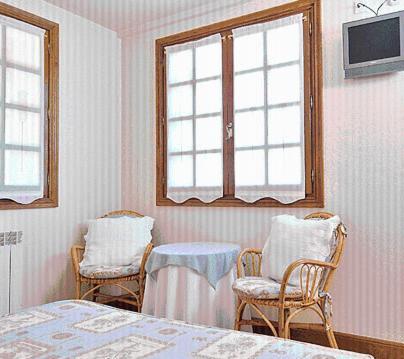 Hostal Lorentxo Olave Habitación foto